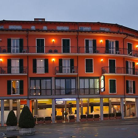 Hotel Residence Dei Fiori 바메노 외부 사진